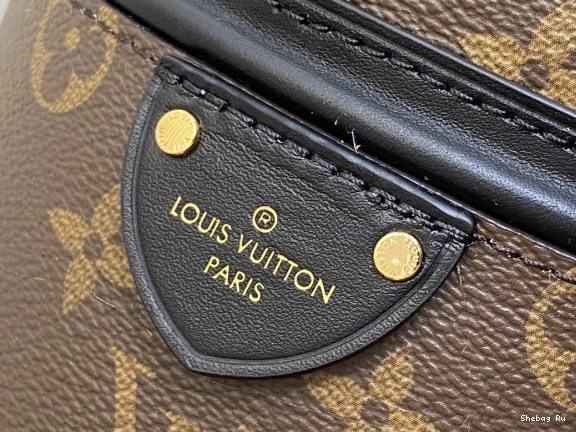 VUITTON Canoe LOUIS Bag-14*20.5*14CM New 0726